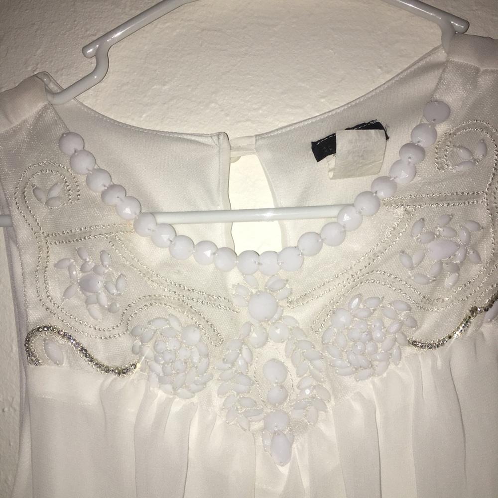 WHITE DRESS - Picture 2 of 3